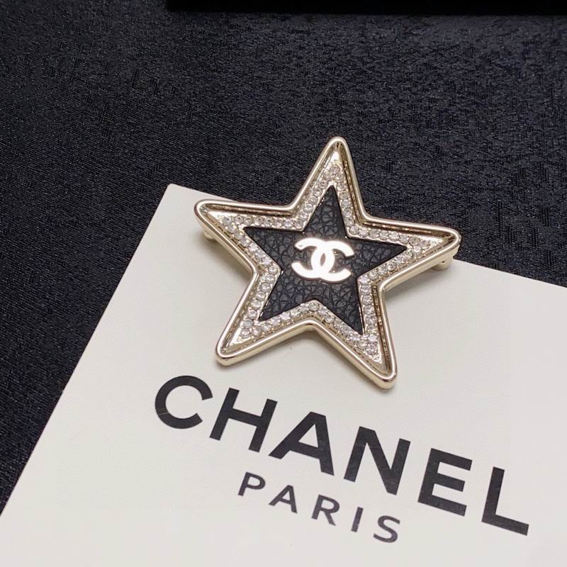 Chanel Brooch 05yxs168